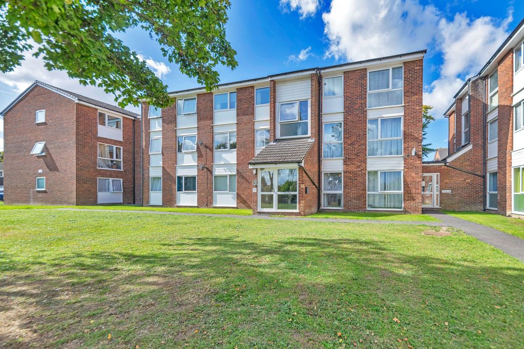 Property photo 1 of 12