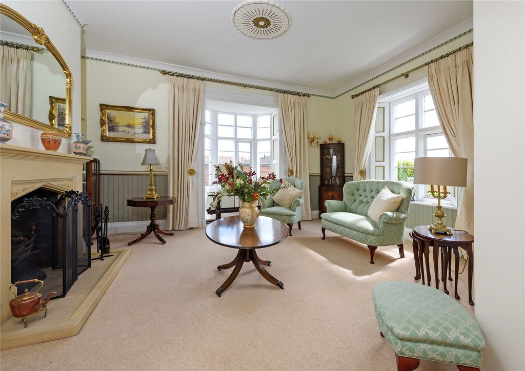 Property photo 3 of 19 Reception Room