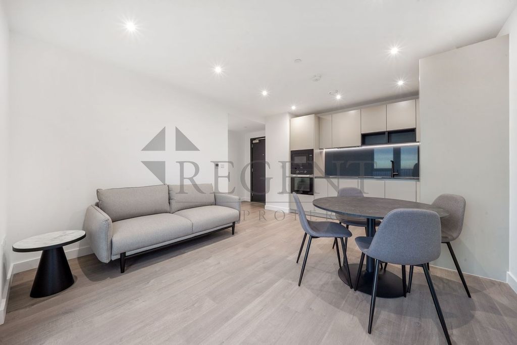 Property photo 1 of 14 (Main)