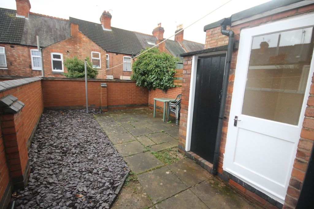 Property photo 2 of 9