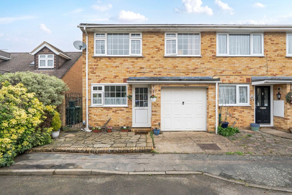 Property photo 1 of 10 1424890-20-69Aece...