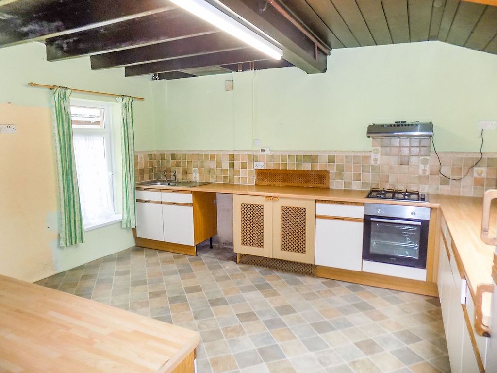 Property photo 3 of 24