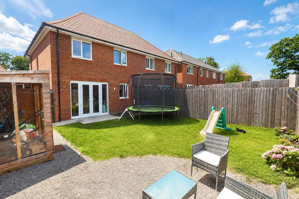 Property photo 3 of 13 -