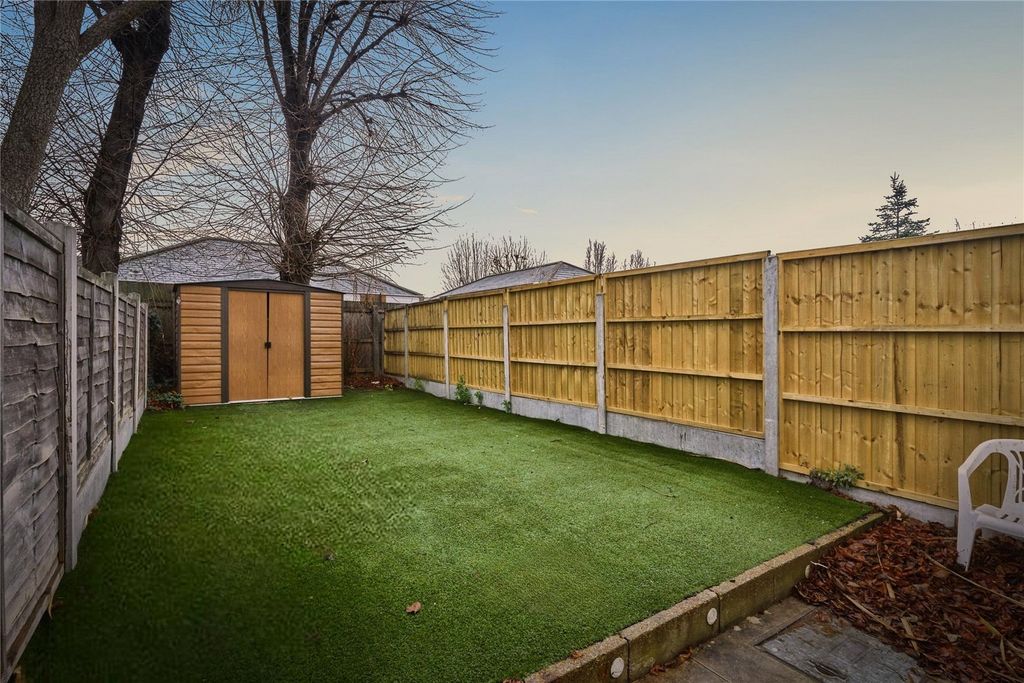Property photo 2 of 17 Picture No. 23