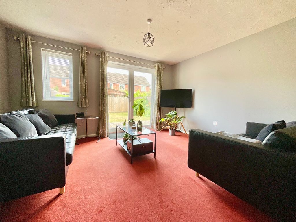 Property photo 3 of 13