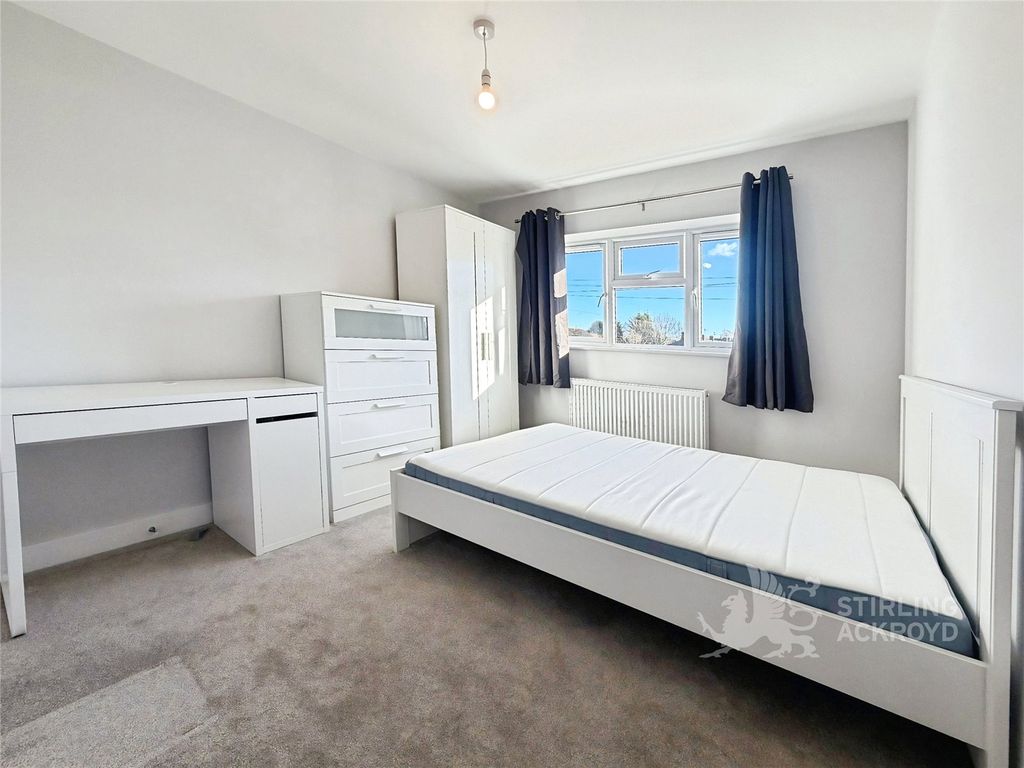 Property photo 1 of 16 Bedroom