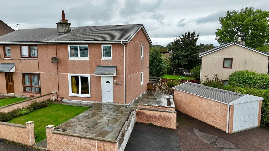 Property photo 1 of 30