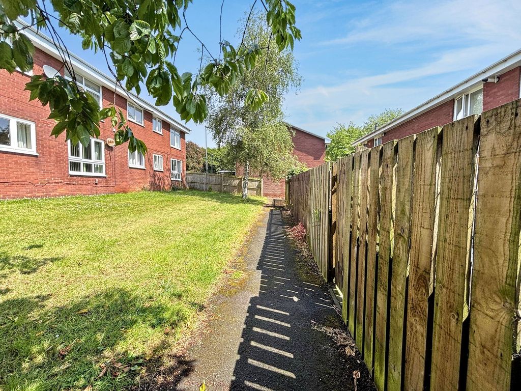 Property photo 3 of 4