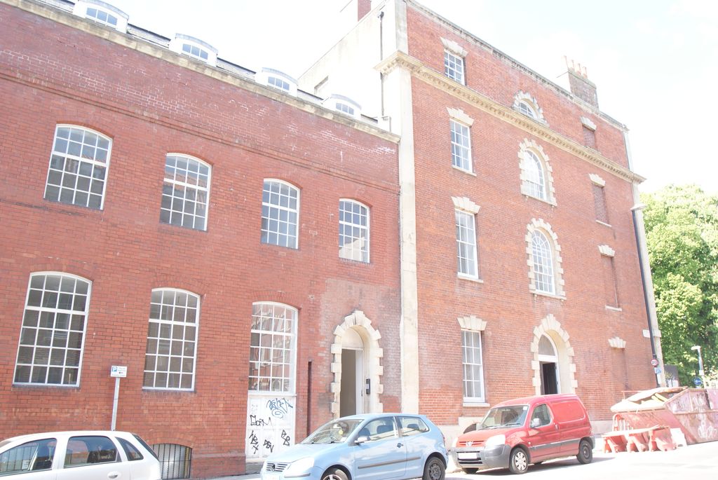 Property photo 1 of 6 Dsc00404.Jpg