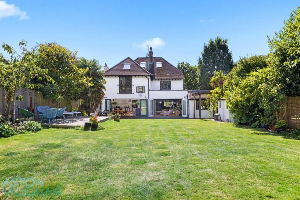 Property photo 1 of 24 4521960