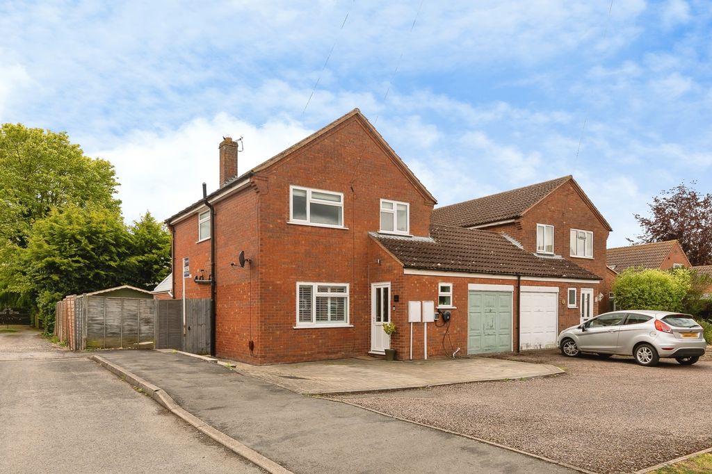 Property photo 1 of 27 Pbox-Img.Jpg