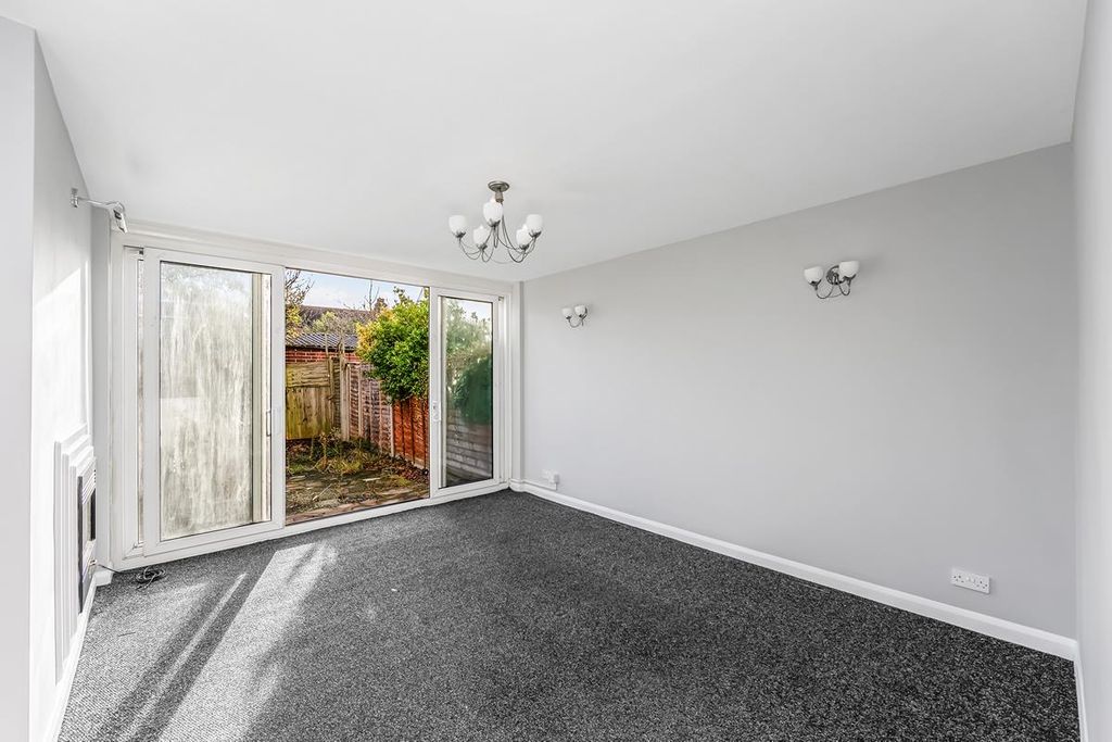 Property photo 3 of 19