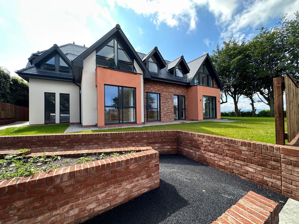 Property photo 1 of 20 Photo 8