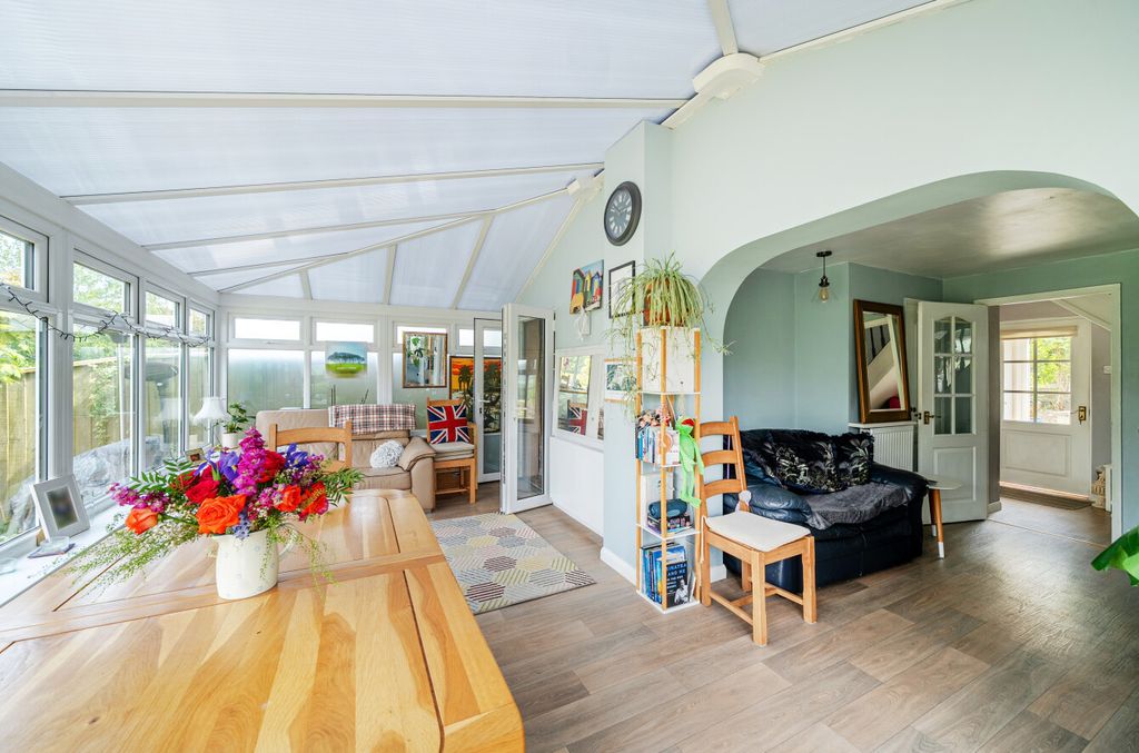 Property photo 3 of 44 1447300-4-69F4d92...