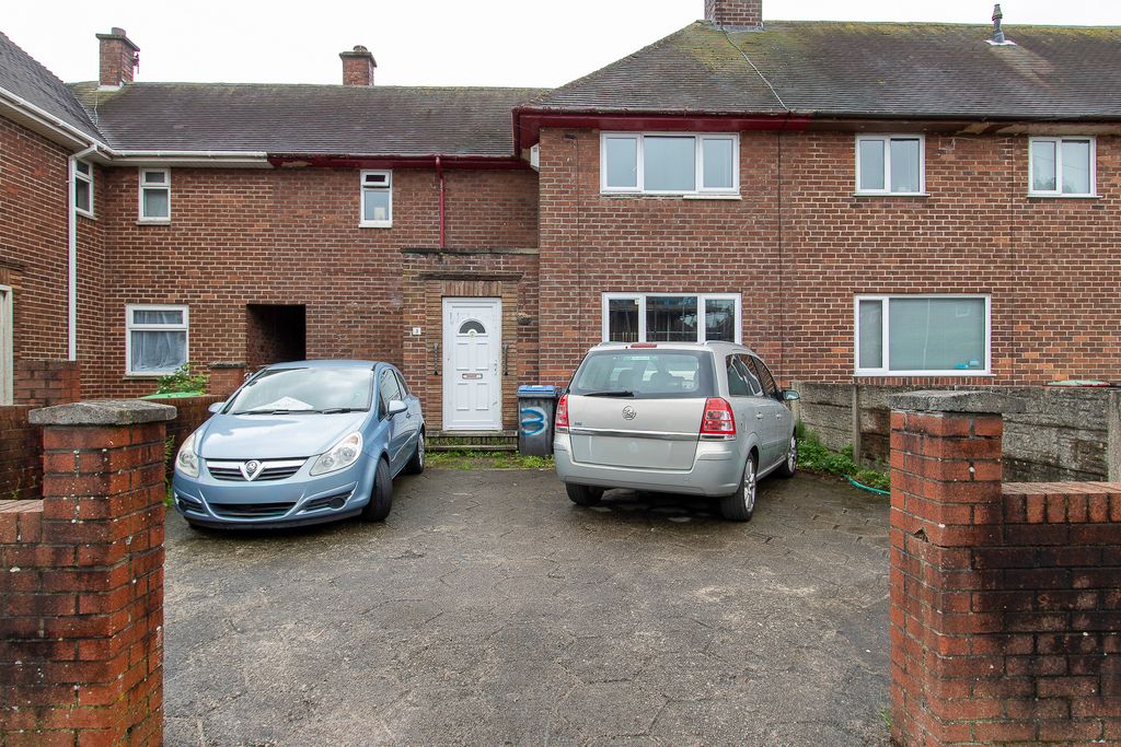 Property photo 1 of 14