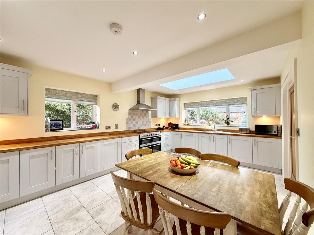 Property photo 2 of 26 2