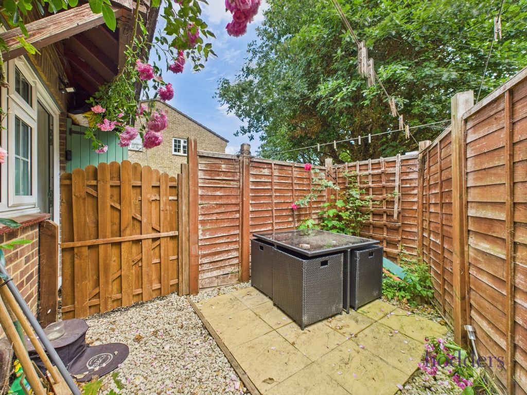 Property photo 2 of 8 Picture No. 04