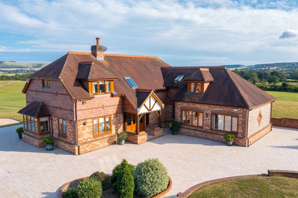 Property photo 1 of 34 Picture No. 09