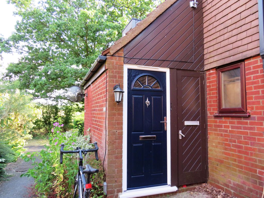 Property photo 1 of 6 Front