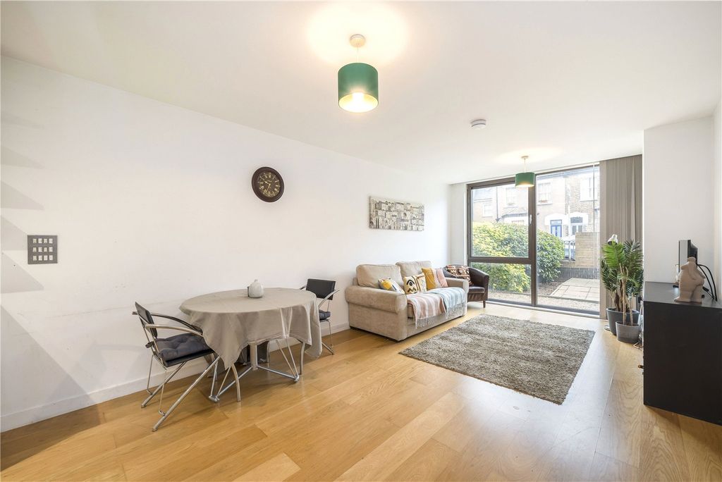 Property photo 2 of 7 Picture No. 01