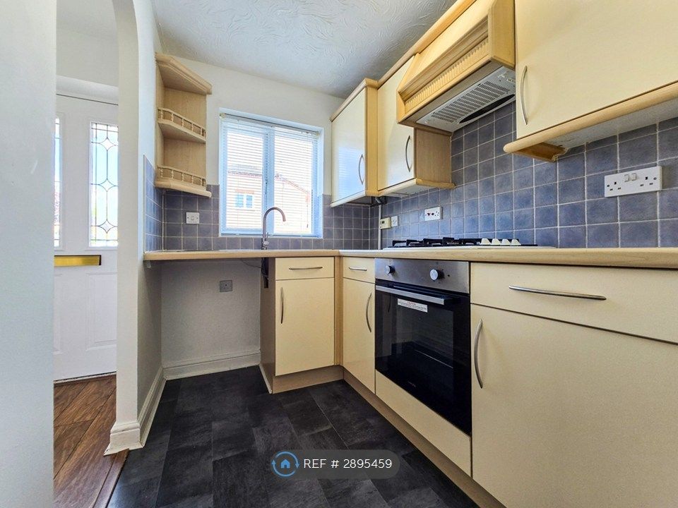 Property photo 2 of 21