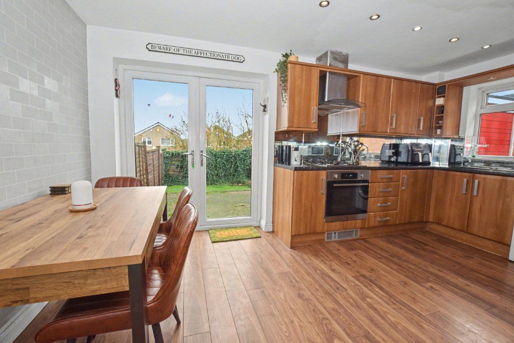 Property photo 3 of 11 Picture No. 02