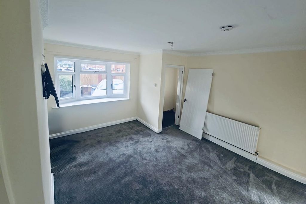 Property photo 2 of 15 Dbc390B1-0Dbe-4098-8A38-B59A305290Af.Jpeg