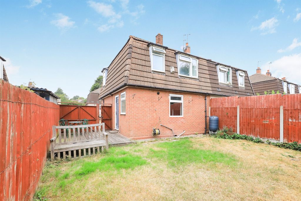 Property photo 2 of 12