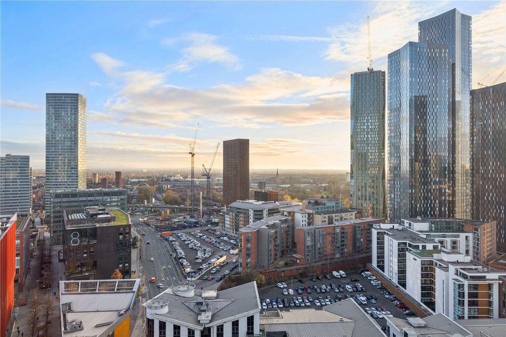 Property photo 3 of 10 View