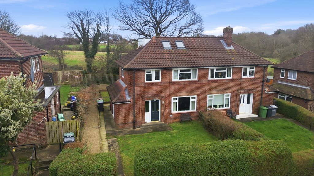 Property photo 1 of 18 Queenswooddrive001