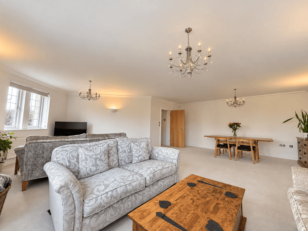 Property photo 3 of 10 Gallery