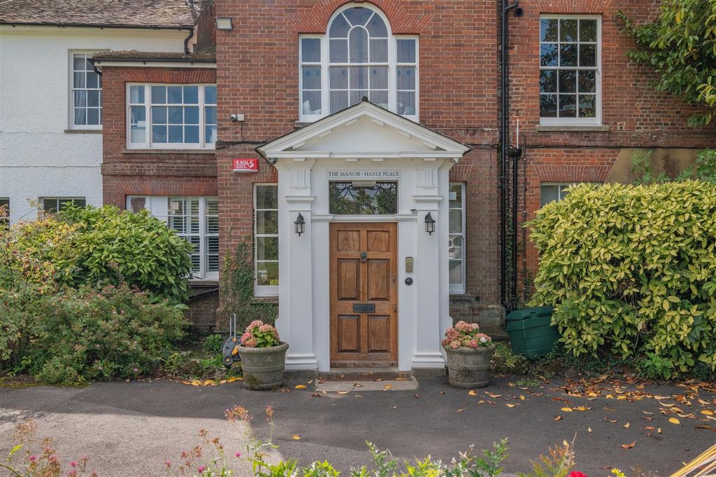 Property photo 2 of 15 8663236-Exterior04.Jpg