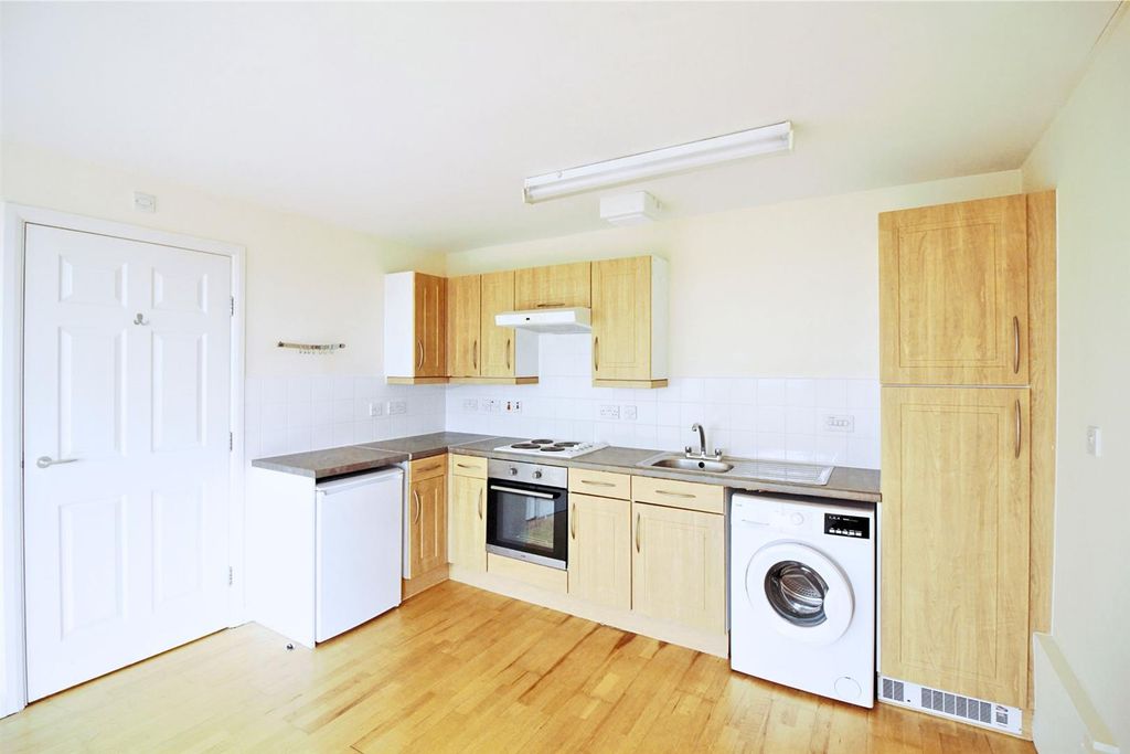 Property photo 3 of 11 1.Jpg