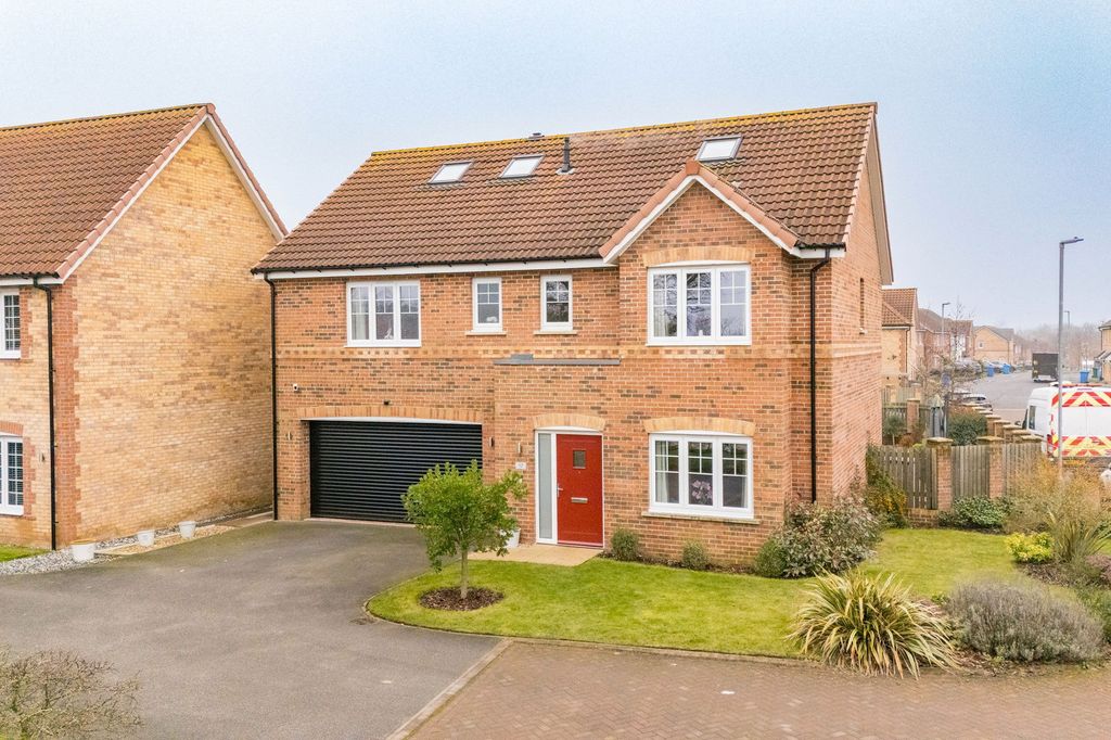 Property photo 1 of 29