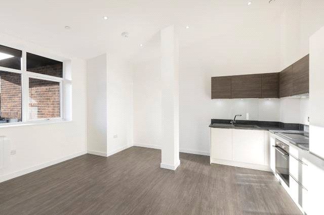 Property photo 3 of 8 Kitchen