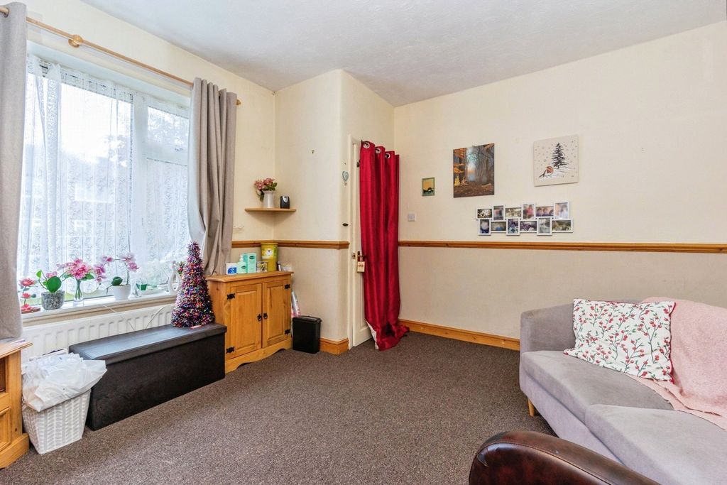 Property photo 3 of 14 Pbox-Img.Jpg