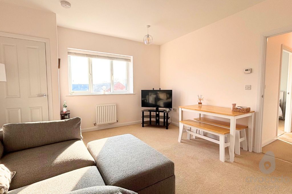 Property photo 3 of 12 4072969