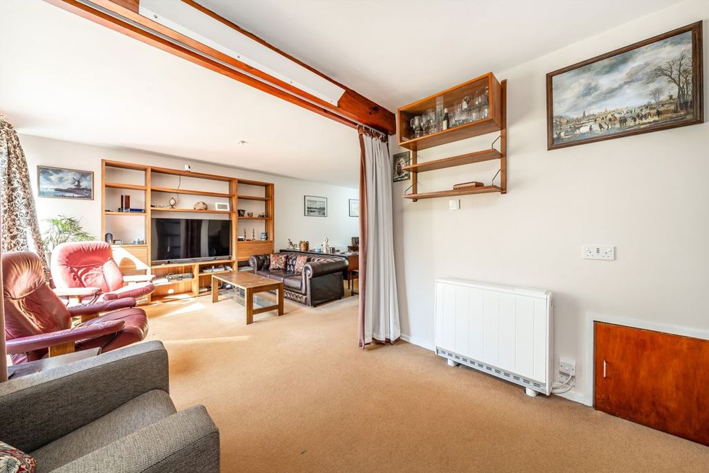 Property photo 3 of 5