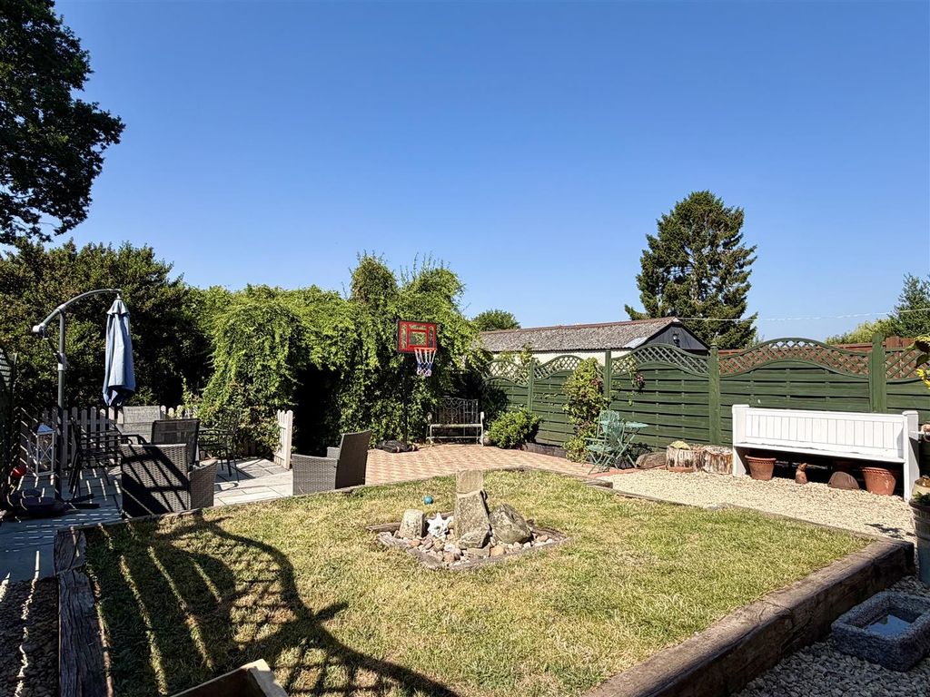 Property photo 3 of 24