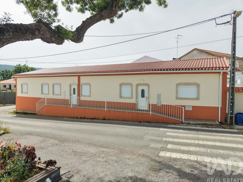 Property photo 1 of 34