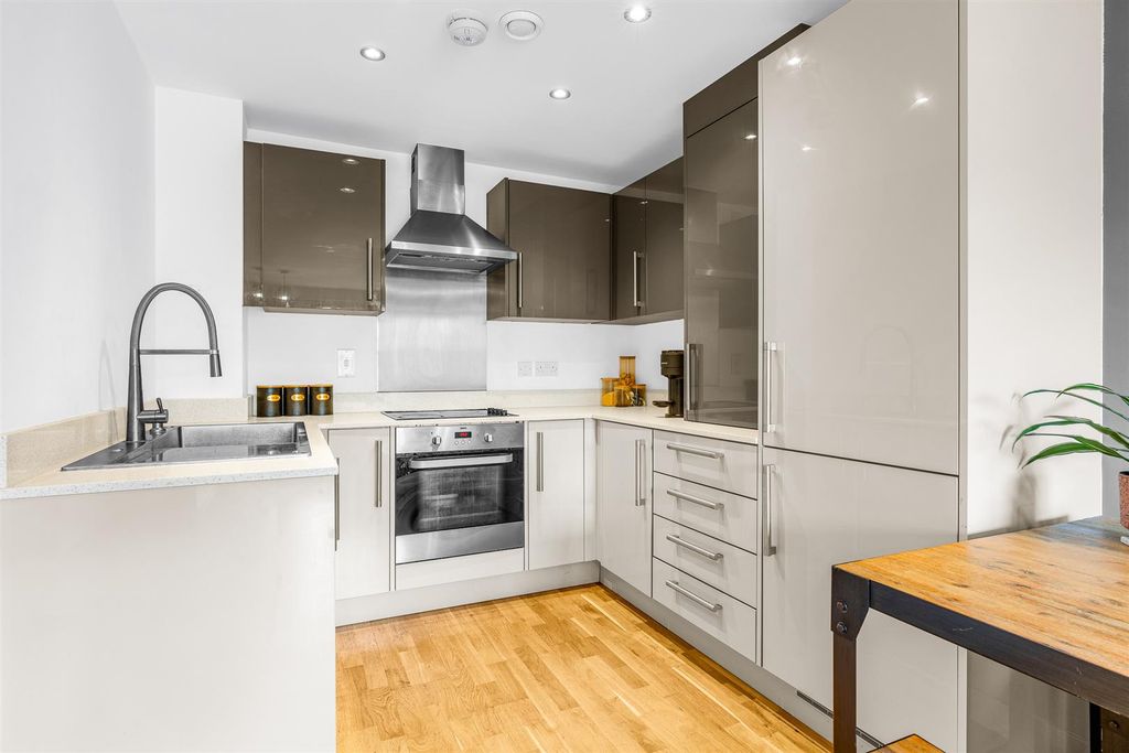 Property photo 3 of 25 Internal-12.Jpg