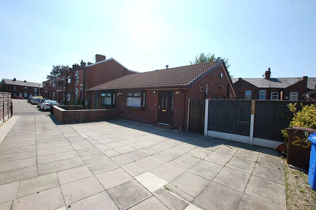 Property photo 1 of 14 Picture No. 12