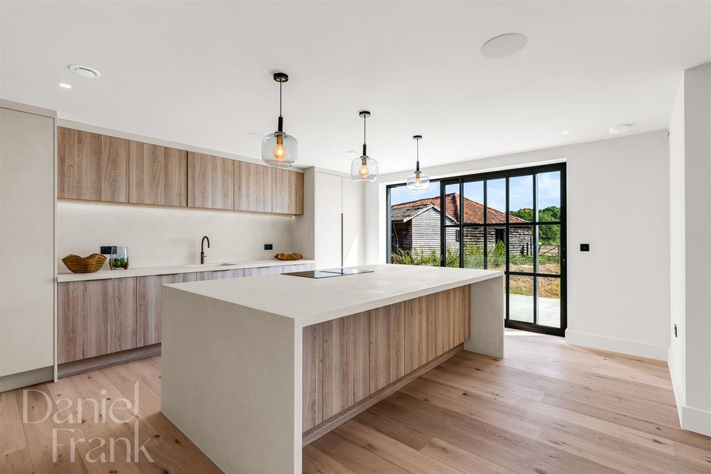 Property photo 2 of 35 5.Jpg