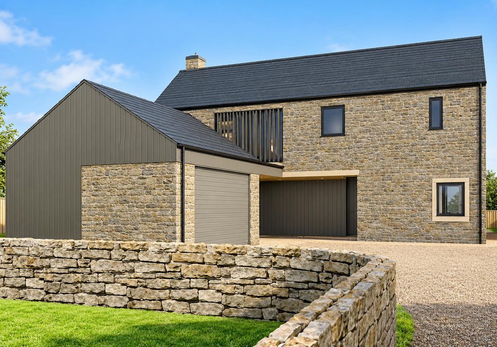 Property photo 1 of 9 Modern Stone Barn Conversion In Countryside.Png