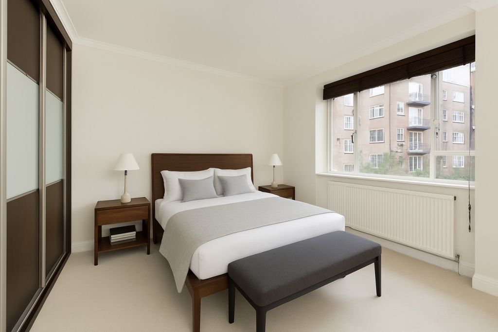 Property photo 1 of 8 Primary Bedroom