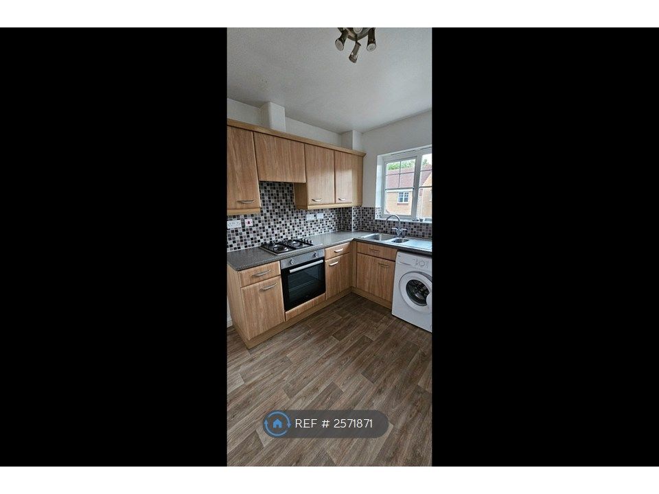 Property photo 3 of 14