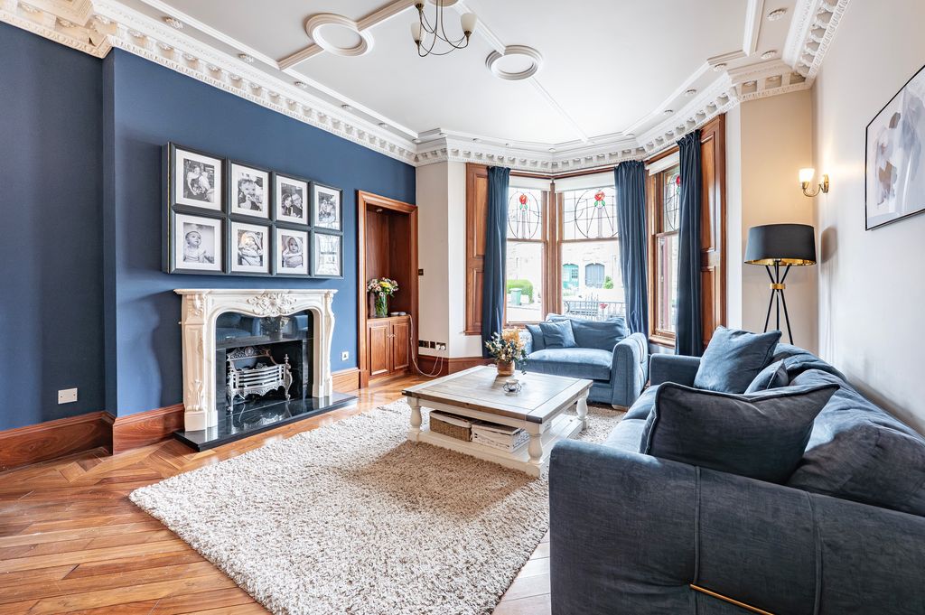 Property photo 2 of 71