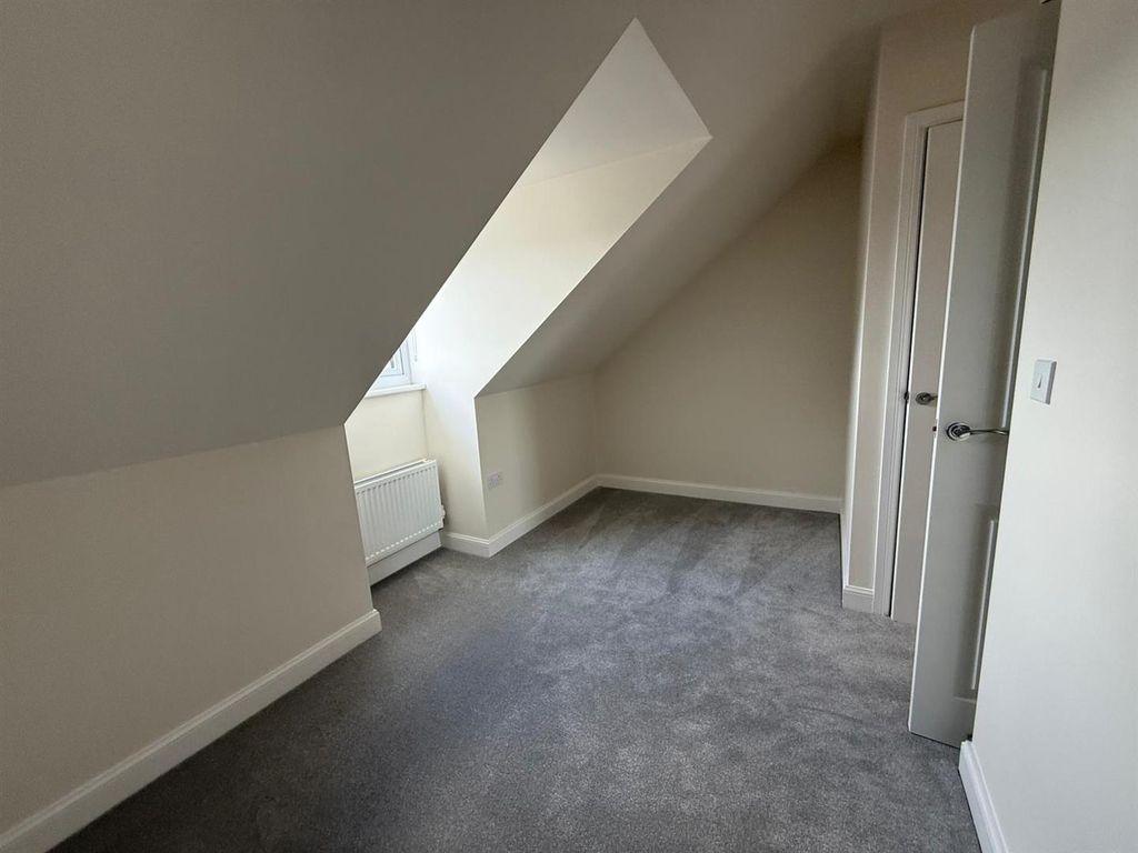 Property photo 3 of 55 0E019Ba7-8A80-46A7-A452-44675E7A3c9d.Jpg