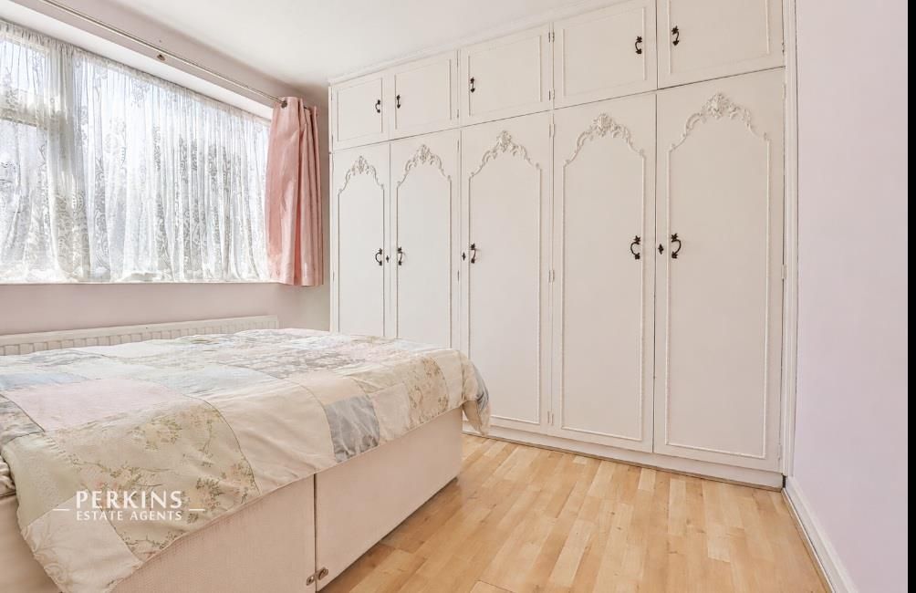 Property photo 3 of 9 Bedroom One New J.Jpg