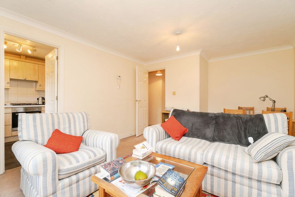 Property photo 2 of 16 Photo